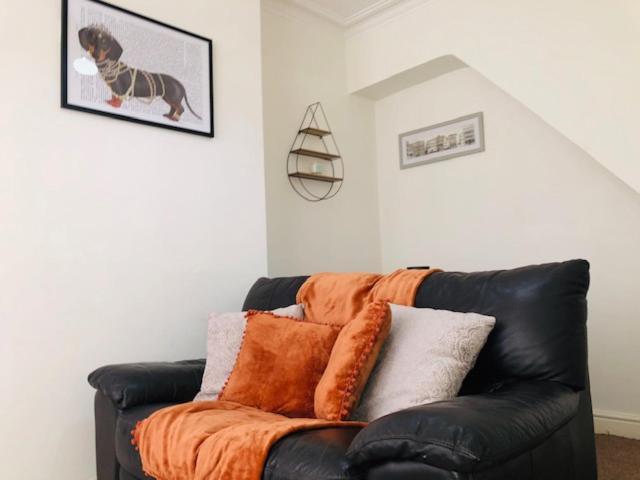 Budget Rooms @ Underwood Lane Крю Екстериор снимка